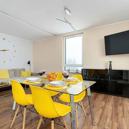 Wyjatkowy Z Parkingiem & Balkonem Z Widokiem By Renters *