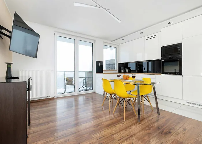 Apartmán Wyjatkowy Z Parkingiem & Balkonem Z Widokiem By Renters