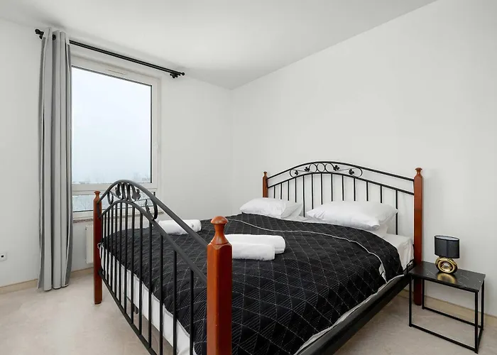 Apartmán Wyjatkowy Z Parkingiem & Balkonem Z Widokiem By Renters